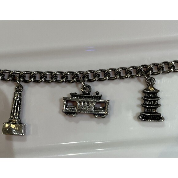 VTG San Francisco charm bracelet 6 charms 7" Long Collectable - Picture 3 of 8